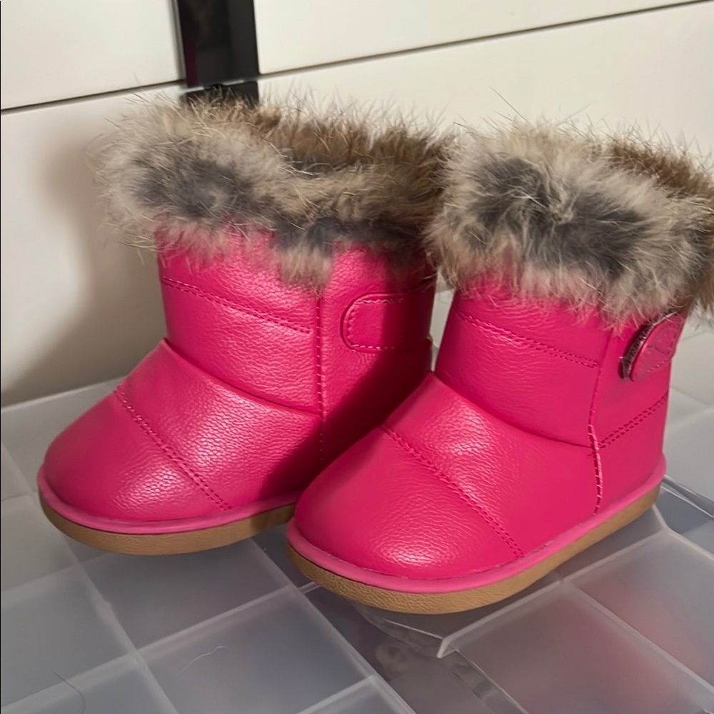 Toddler girl’s Cior brand winter boots. Size 25/6.5